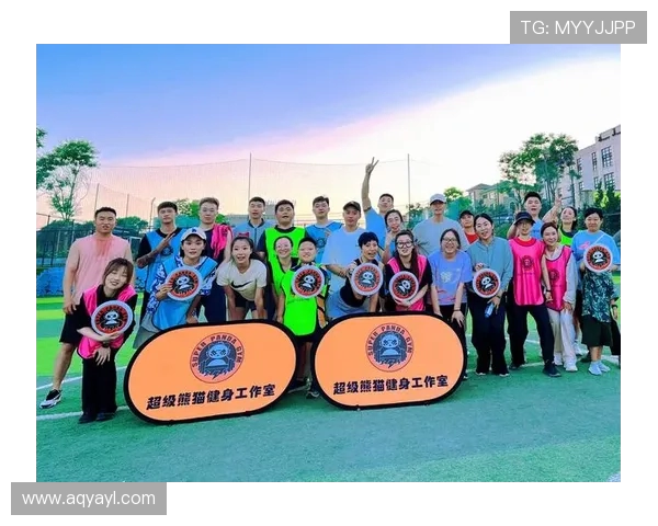 南京飞盘队与上海飞盘队赛后复盘团队协作的精彩瞬间与经验分享